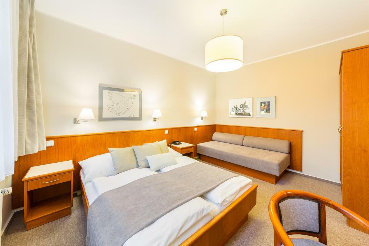 Hotel Snezka Špindlerŭv Mlýn Exteriör bild