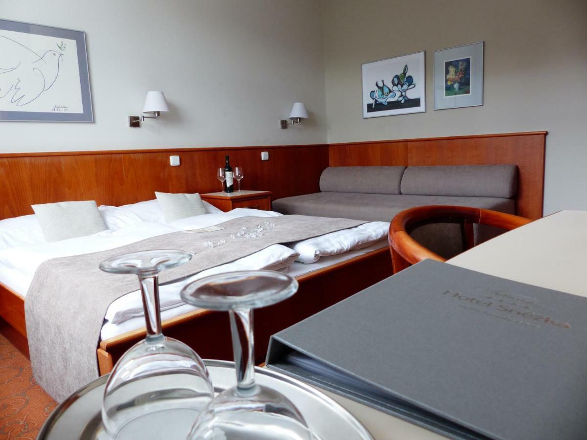 Hotel Snezka Špindlerŭv Mlýn Exteriör bild