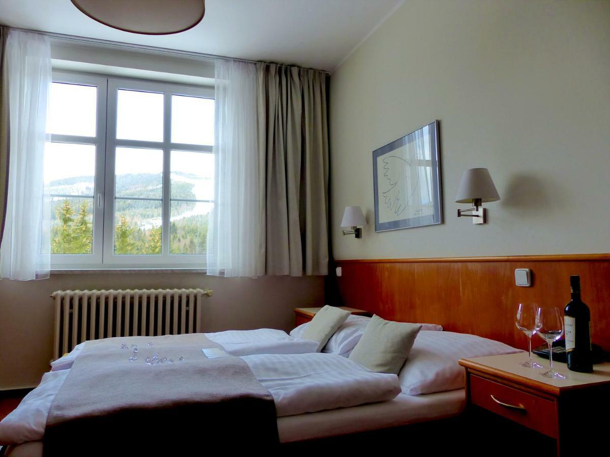 Hotel Snezka Špindlerŭv Mlýn Exteriör bild